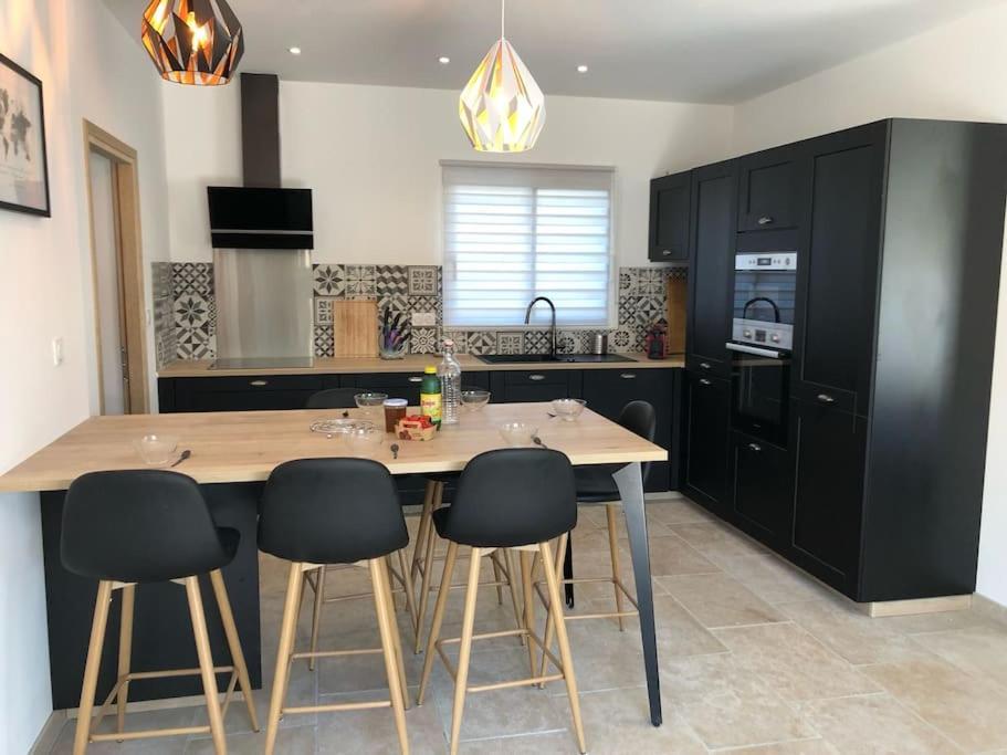 Superbe Villa Neuve A 5 Mn Du Centre Saint-Rémy-de-Provence Extérieur photo